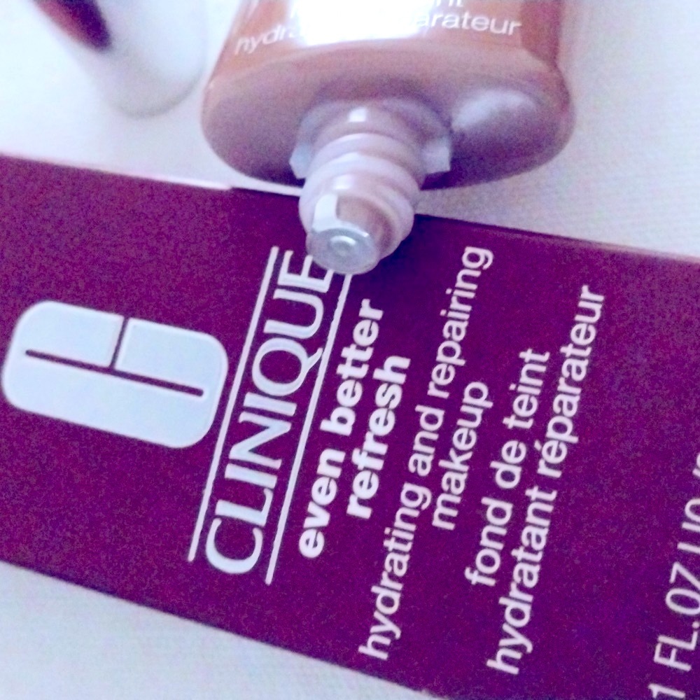 Clinique even better refresh hydrating and repairing makeup WN 125 mahogany